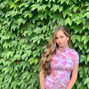 Meet your Posher, Genevieve